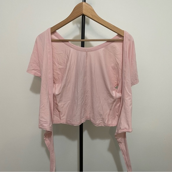 Lululemon It’s a tie Pink Tee Shirt Wrap Around Ribbon Tie Size 4 - Picture 10 of 13